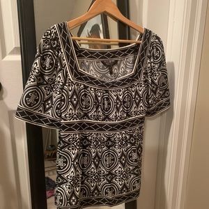 🖤🤍BCBG black & white Top